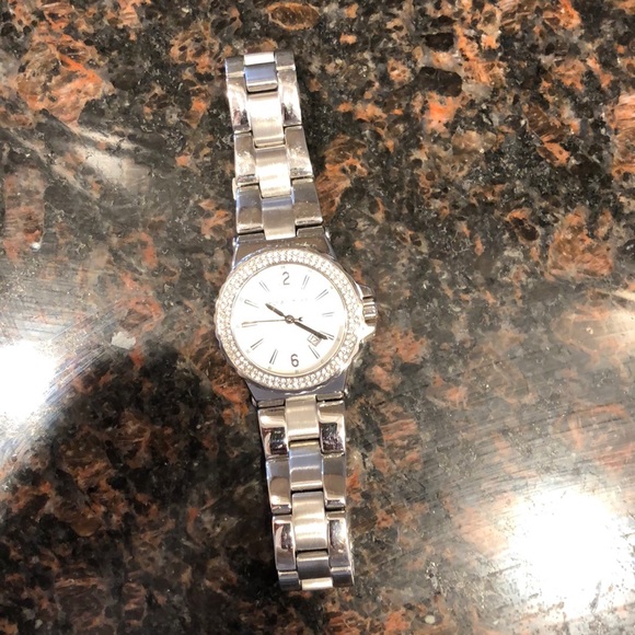 Michael Kors watch - Picture 2 of 4